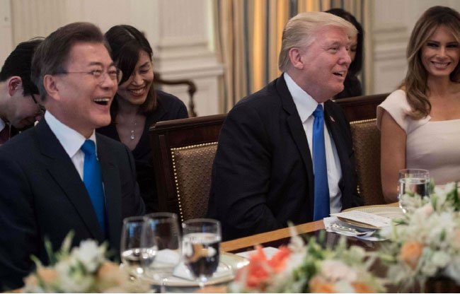 Trump, Moon Agree to Peaceful Resolution of Korean Peninsula Issue, Fair Trade Deal 